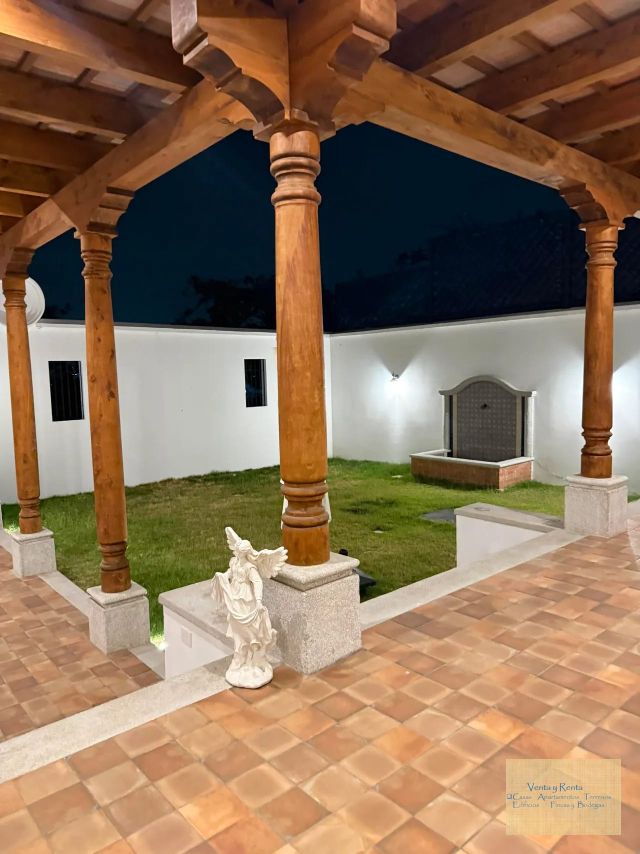 Antigua Guatemala Casa de Esquina Finca Santa Delfina — Casa en Venta en Santa Delfina, Antigua, Sacatepéquez — foto 7 de 13