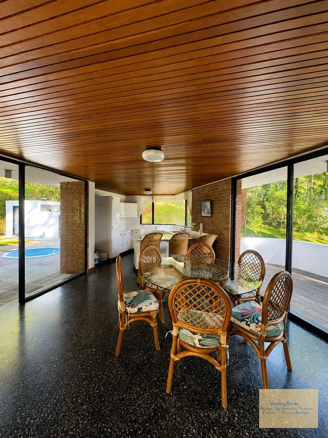 Casa Rodeada de Naturaleza Km 24.5 Carretera Interamericana — Casa en Venta en Labor de Castilla, San Lucas Sacatepéquez, Sacatepéquez — foto 2 de 12