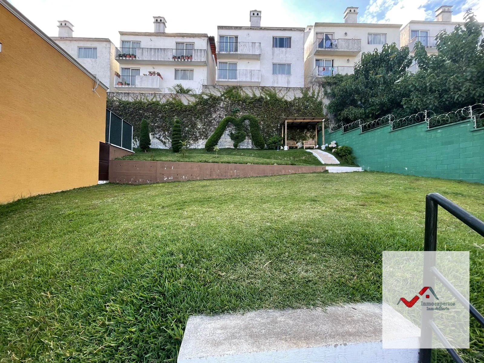 CASA EN VENTA EN CONDOMINIO BOSQUES DE SAN MARINO, ZONA 8 DE MIXCO — Casa en Venta en Zona 8 Mixco, Guatemala, Ciudad — foto 7 de 17