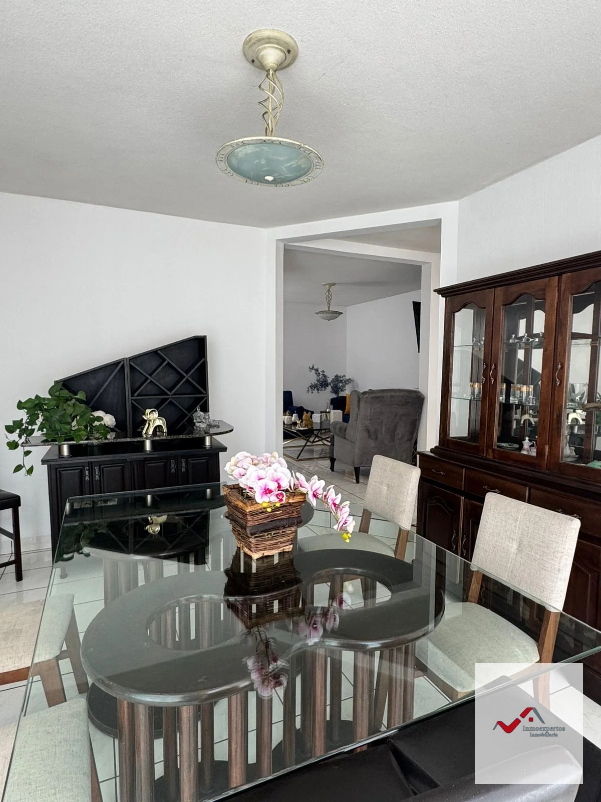 CASA EN VENTA, SAN CRISTOBAL SECTOR B1 ZONA 8 DE MIXCO — Casa en Venta en Zona 8 Mixco, Guatemala, Ciudad — foto 4 de 17
