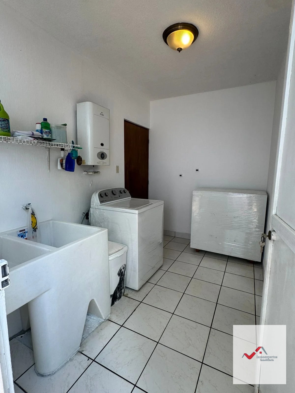 CASA EN VENTA, SAN CRISTOBAL SECTOR B1 ZONA 8 DE MIXCO — Casa en Venta en Zona 8 Mixco, Guatemala, Ciudad — foto 16 de 17