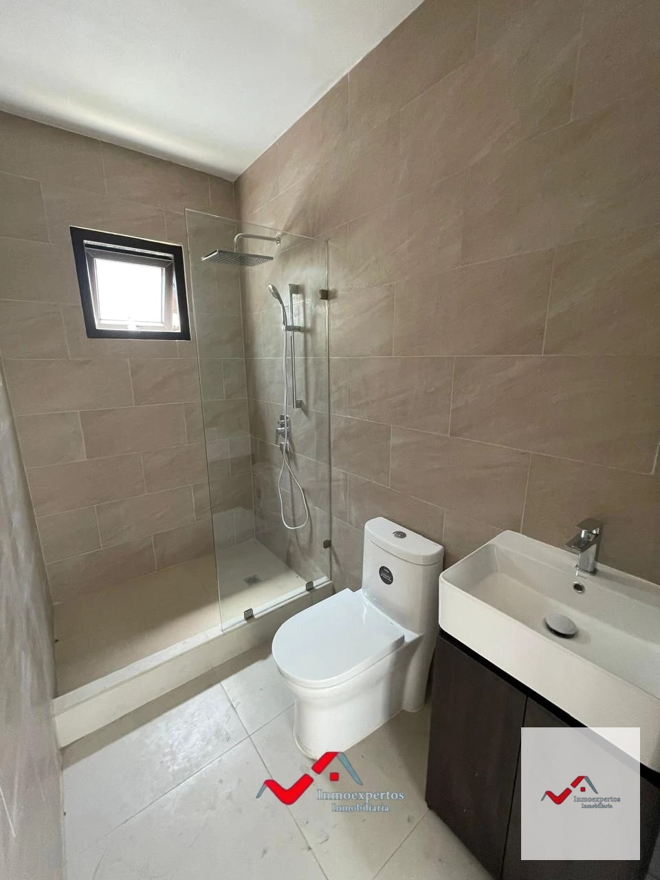 CASA EN VENTA EN ZONA 16 — Casa en Venta en Zona 16, Guatemala, Ciudad — foto 10 de 17