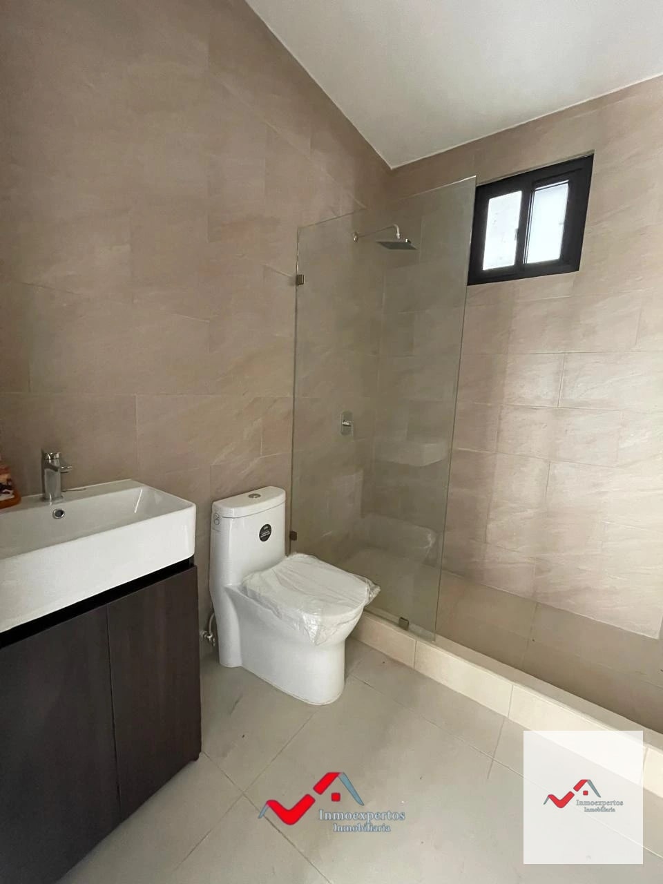 CASA EN VENTA EN ZONA 16 — Casa en Venta en Zona 16, Guatemala, Ciudad — foto 13 de 17