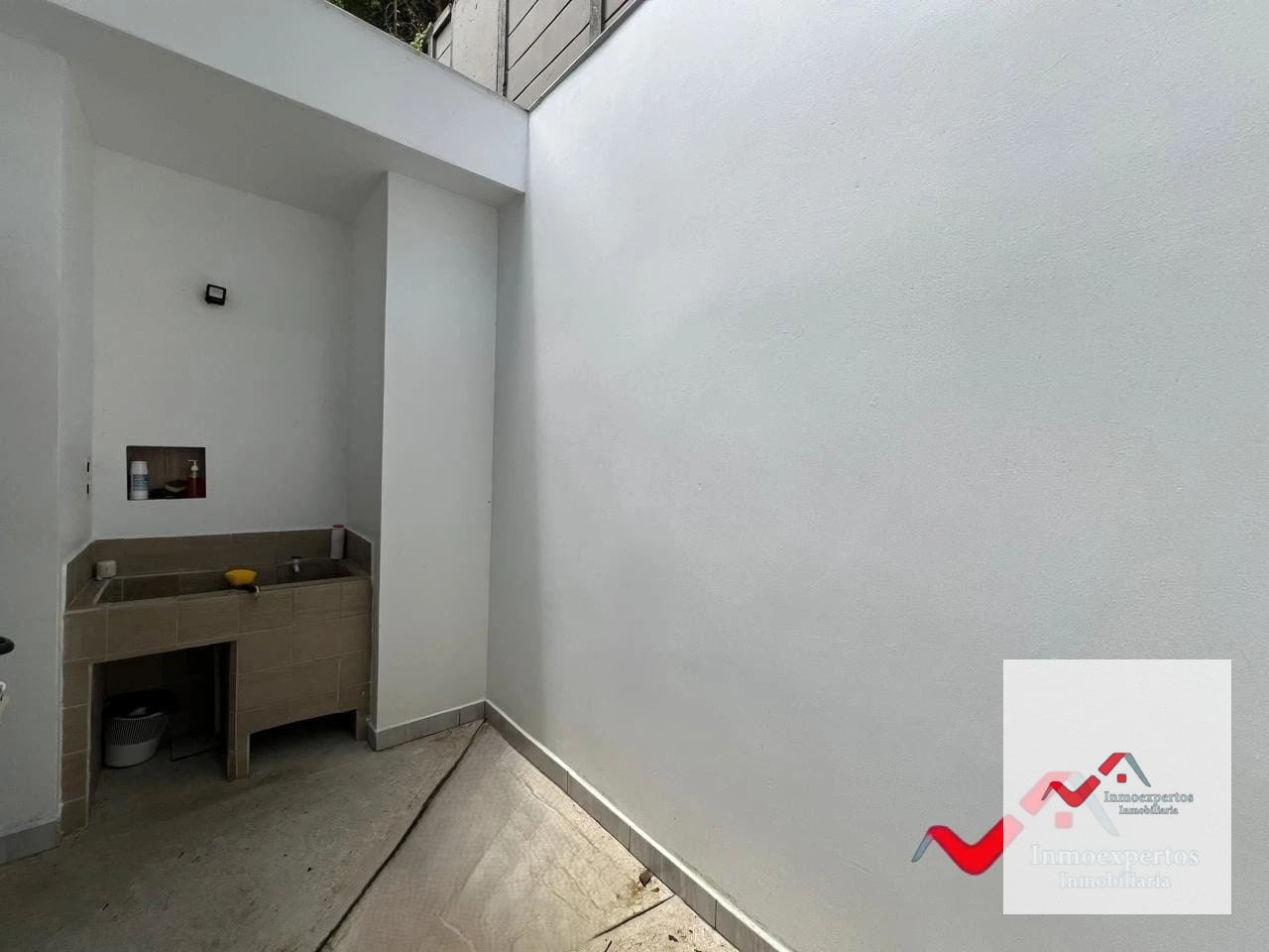 CASA EN VENTA EN ZONA 16 — Casa en Venta en Zona 16, Guatemala, Ciudad — foto 6 de 17