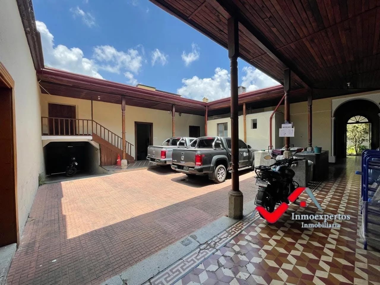 CASA DE ESQUINA EN VENTA, ZONA 1 CAPITALINA — Casa en Venta en Zona 1, Guatemala, Ciudad — foto 2 de 17