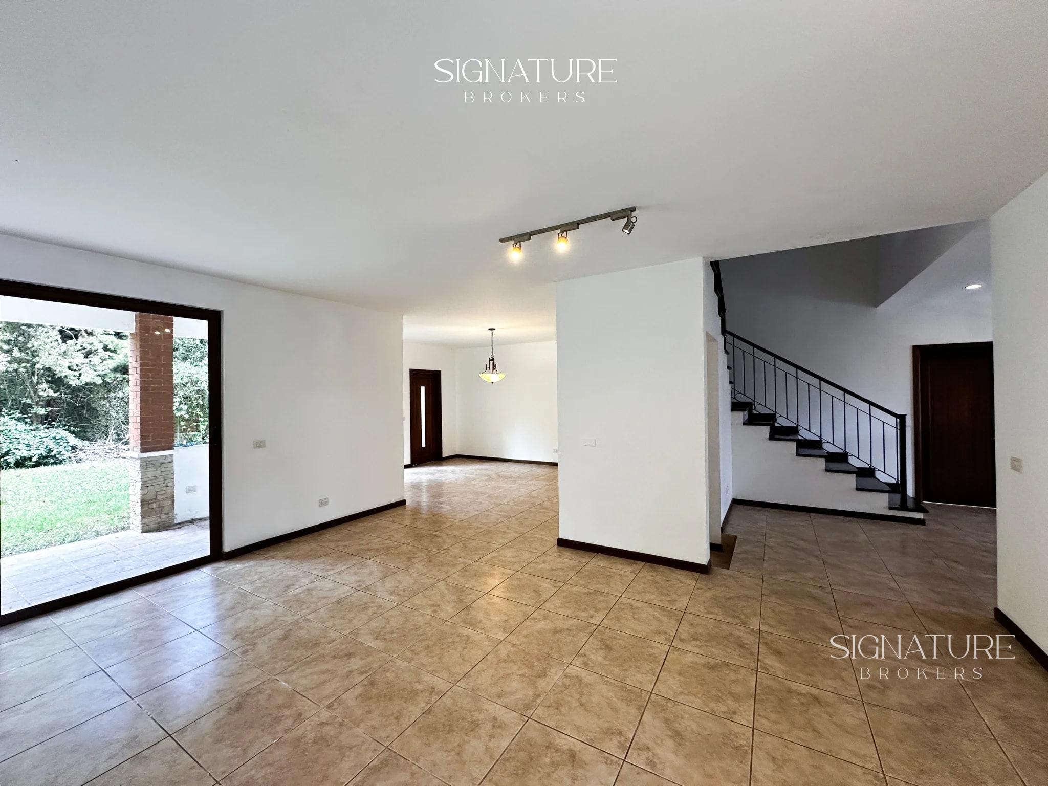 Casa en Venta - Puerta Grande, Km 14 CES - 1
