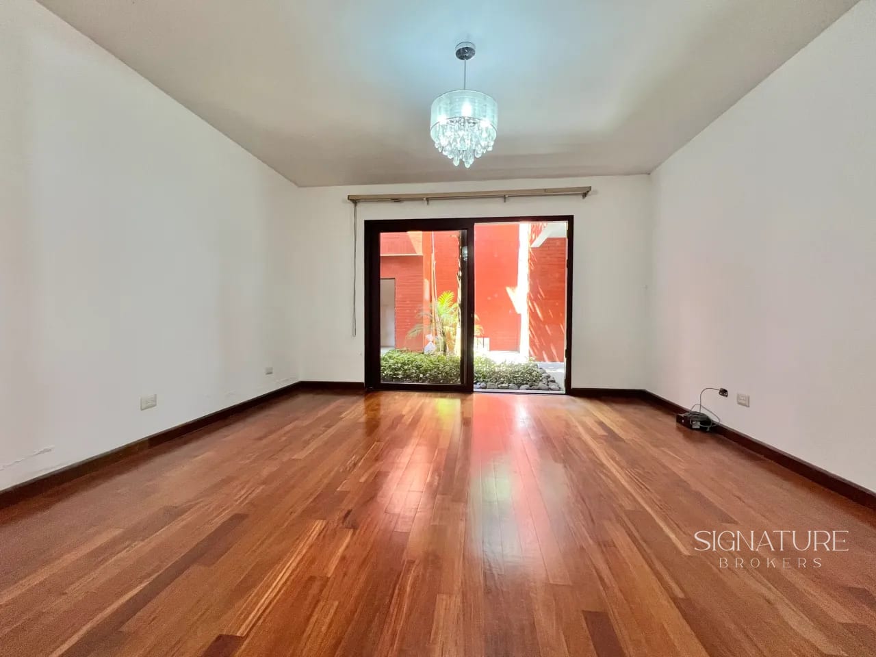 Casa en Venta - San Rafael Km. 8.5 CES — Casa en Venta en San Rafael, Carretera a El Salvador, Guatemala, Ciudad — foto 9 de 12