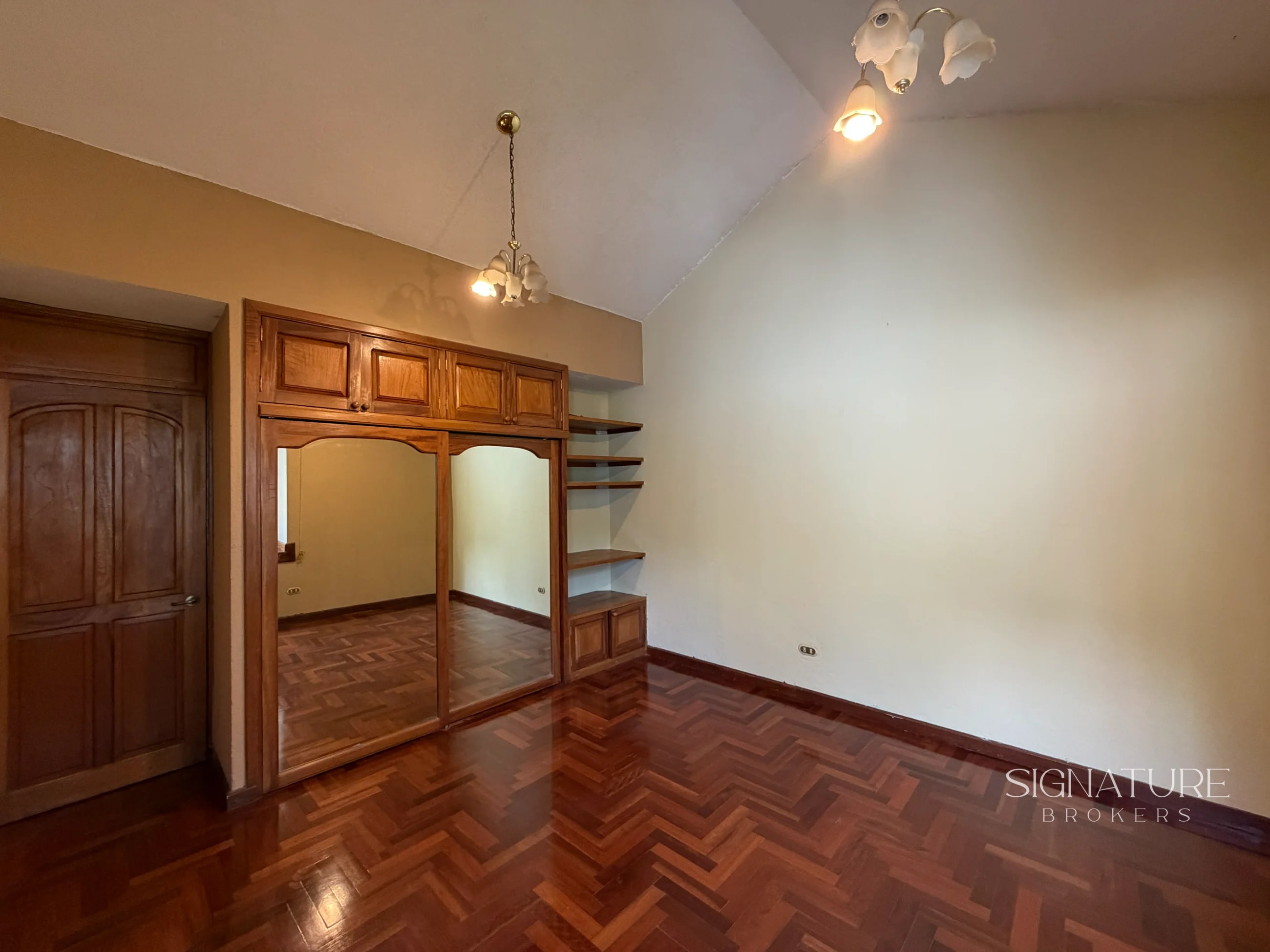 Casa en Venta - Bosque Vivo, KM 25.5 Carretera Interamericana a San Lucas — Casa en Venta en San Lucas Sacatepéquez, Sacatepéquez — foto 12 de 17