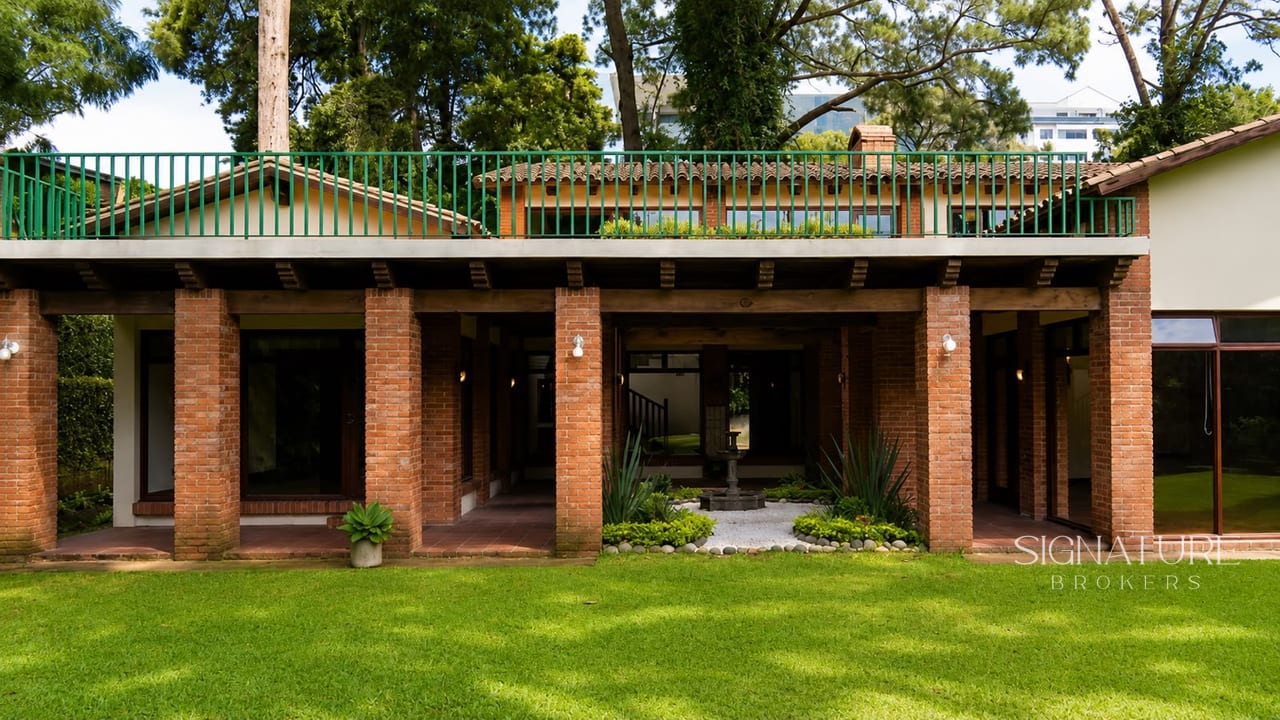 Casa en Renta - Navarra, Zona 14. — Casa en Alquiler en Zona 14, Guatemala, Ciudad — foto 1 de 6