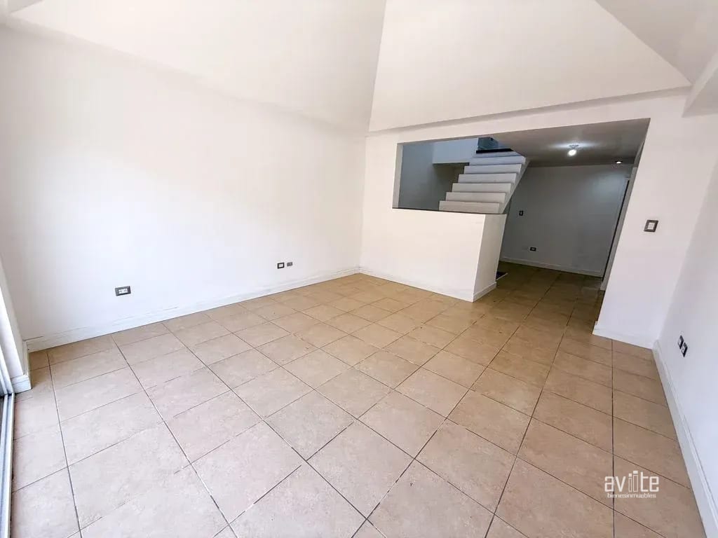 Casa dentro de Condominio, cerca de Cayala y URL Q3,500,000 más impuestos — Casa en Venta en Zona 16, Guatemala, Ciudad — foto 11 de 13