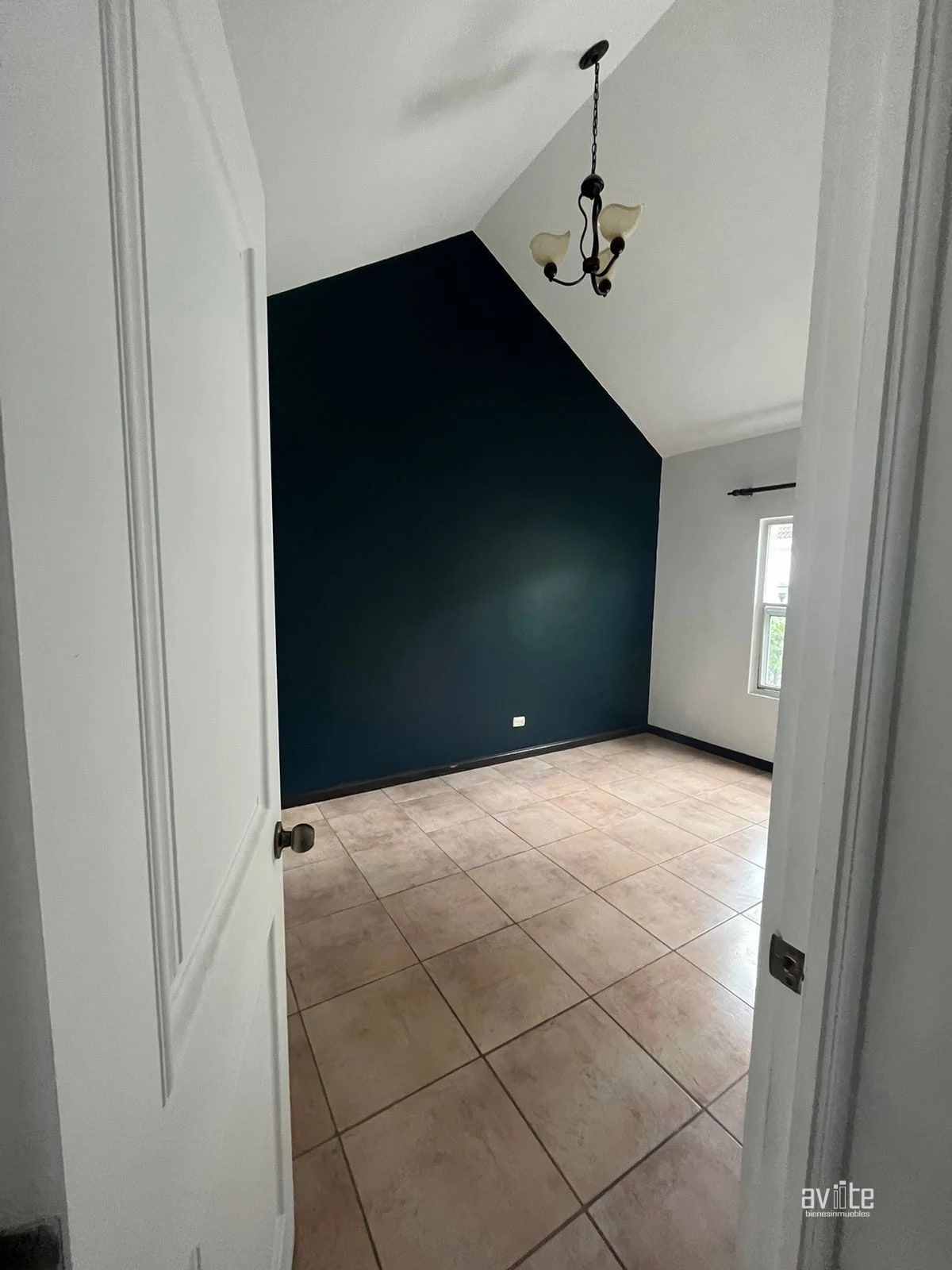 Casa tipo Solana, 4 dormitorios. Condado Naranjo, Alameda Norte $390,000 — Casa en Venta en Condado Naranjo, Zona 4 Mixco, Guatemala, Ciudad — foto 8 de 16