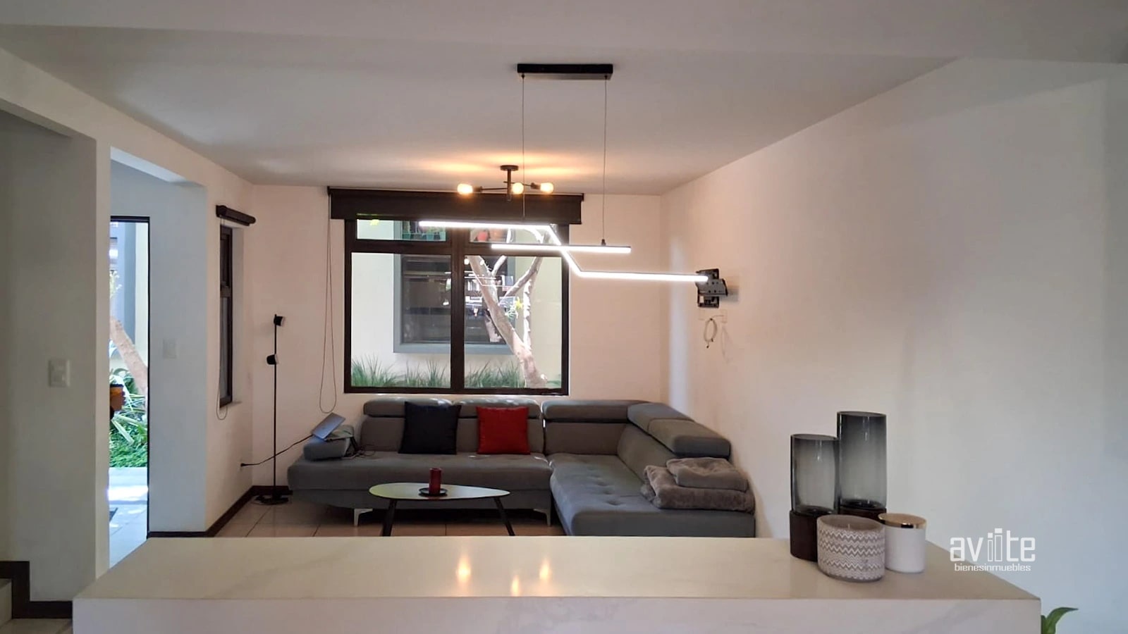Condado Naranjo. Segovia. casa de 3 niveles con 3 habitaciones en alquiler Q9,000 — Casa en Alquiler en Condado Naranjo, Zona 4 Mixco, Guatemala, Ciudad — foto 5 de 6