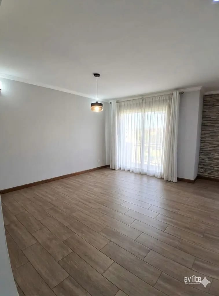 Bosques de La Fontana, zona 4 de Mixco. Venta de hermosa casa — Casa en Venta en Zona 4 Mixco, Guatemala, Ciudad — foto 3 de 16
