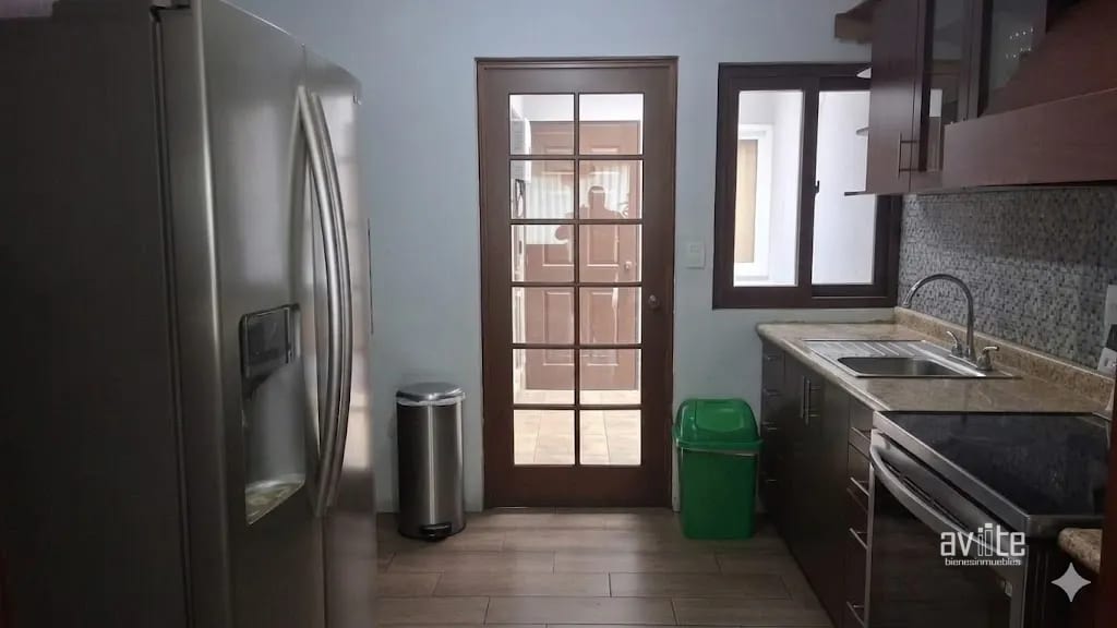 Bosques de La Fontana, zona 4 de Mixco. Venta de hermosa casa — Casa en Venta en Zona 4 Mixco, Guatemala, Ciudad — foto 7 de 16