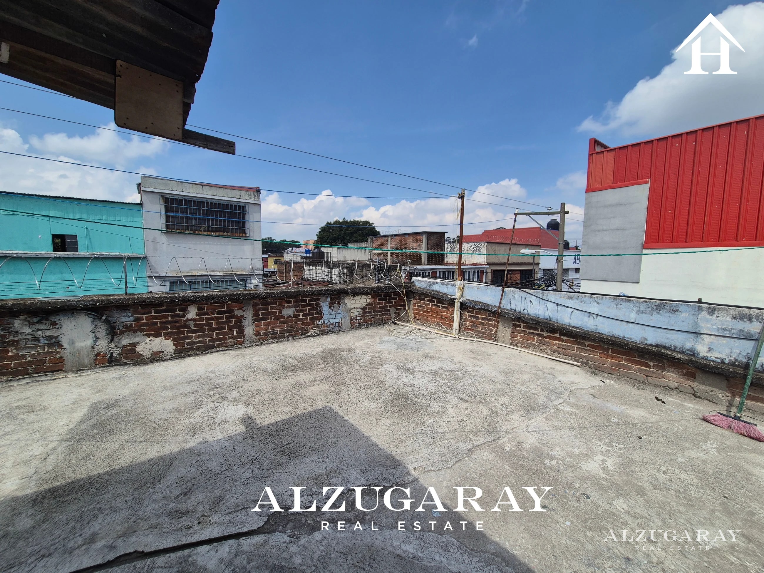 CASA PARA INVERSIÓN 359 MT2 / ZONA 5 - 2
