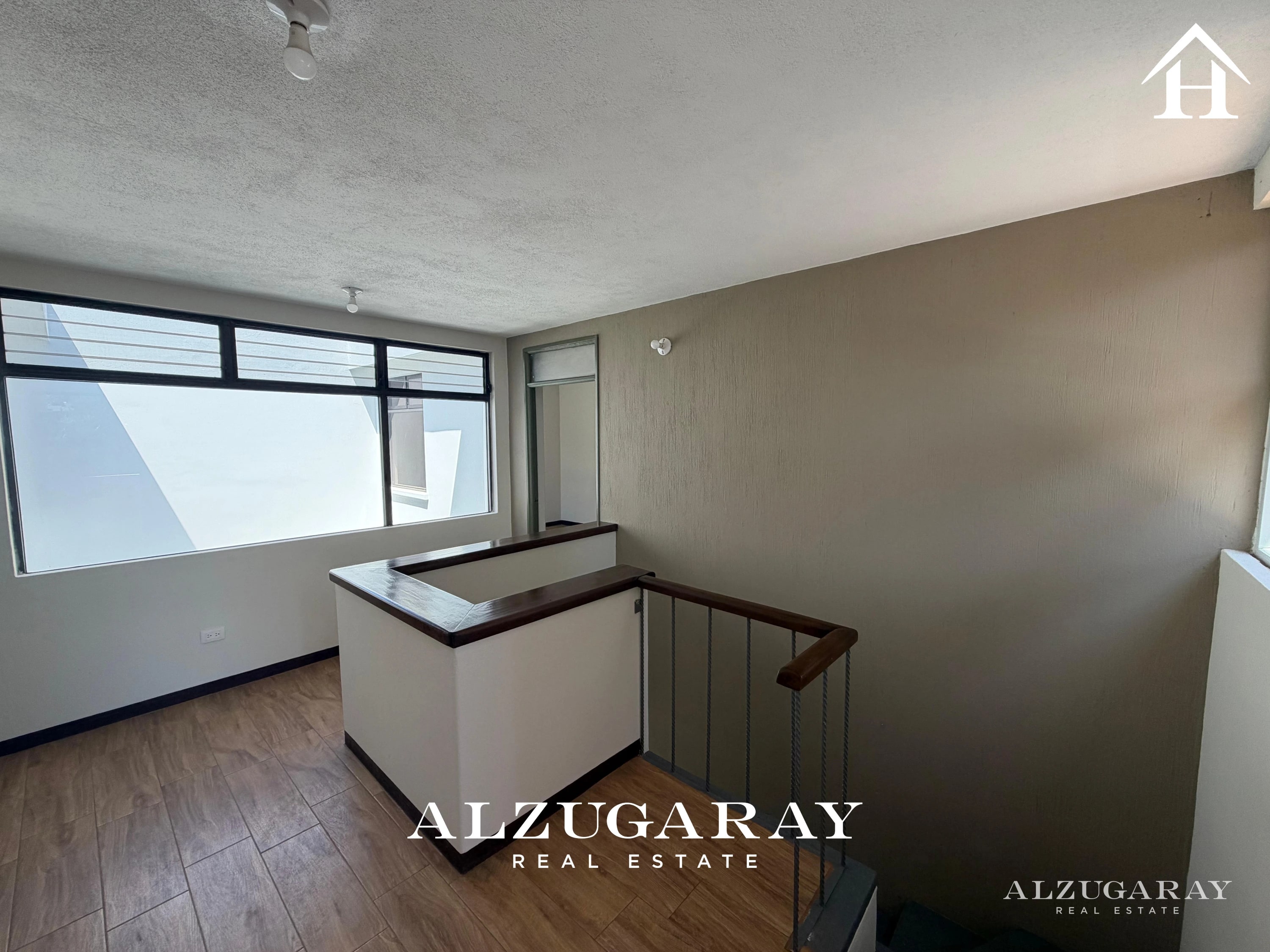 CASA REMODELADA EN CONDOMINIO - 3 HAB. AVENIDA HINCAPIE ZONA 13 — Casa en Alquiler en Zona 15, Guatemala, Ciudad — foto 7 de 12