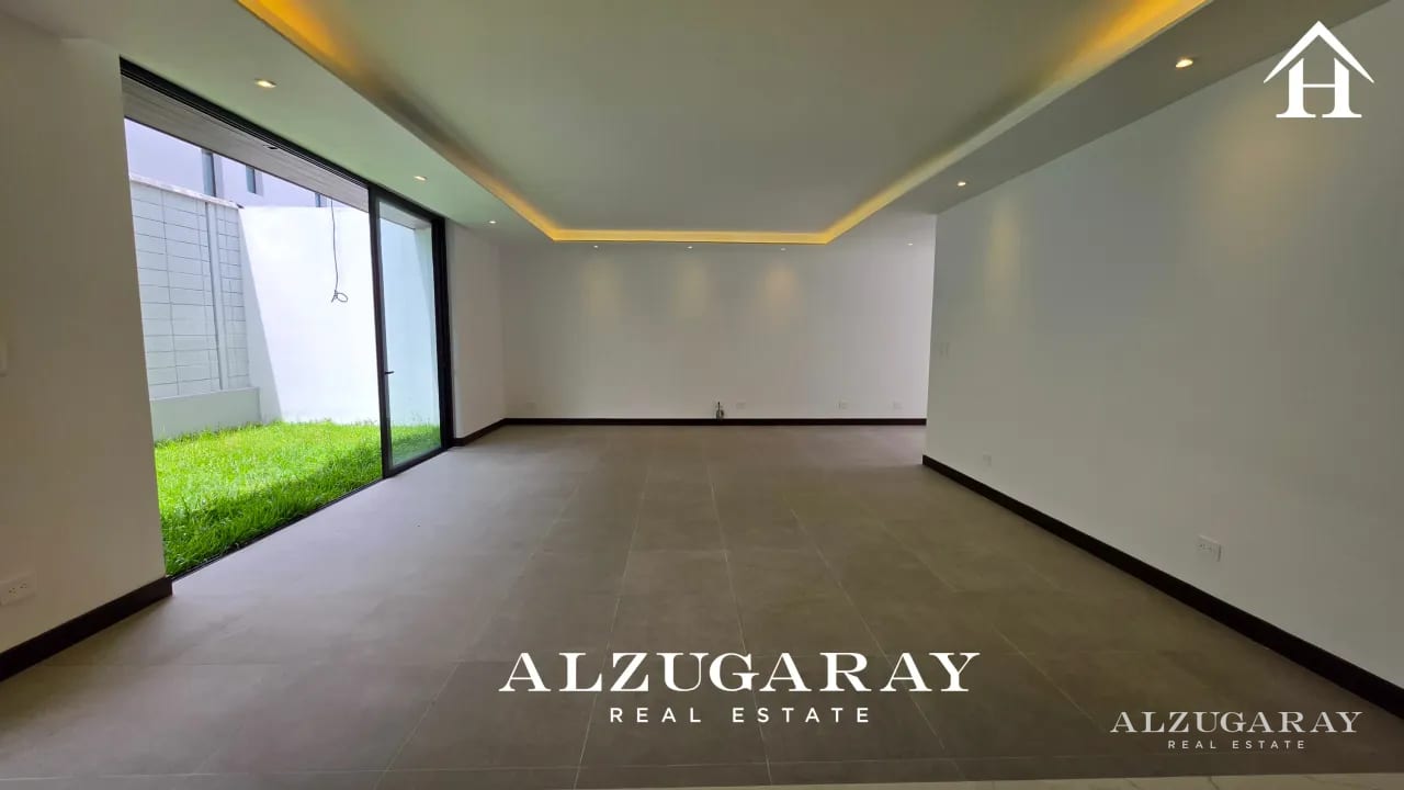 CASA MODERNA P/ ESTRENAR -3 HAB. / CONDOMINIO Z.10 — Casa en Alquiler en Zona 10, Guatemala, Ciudad — foto 2 de 10