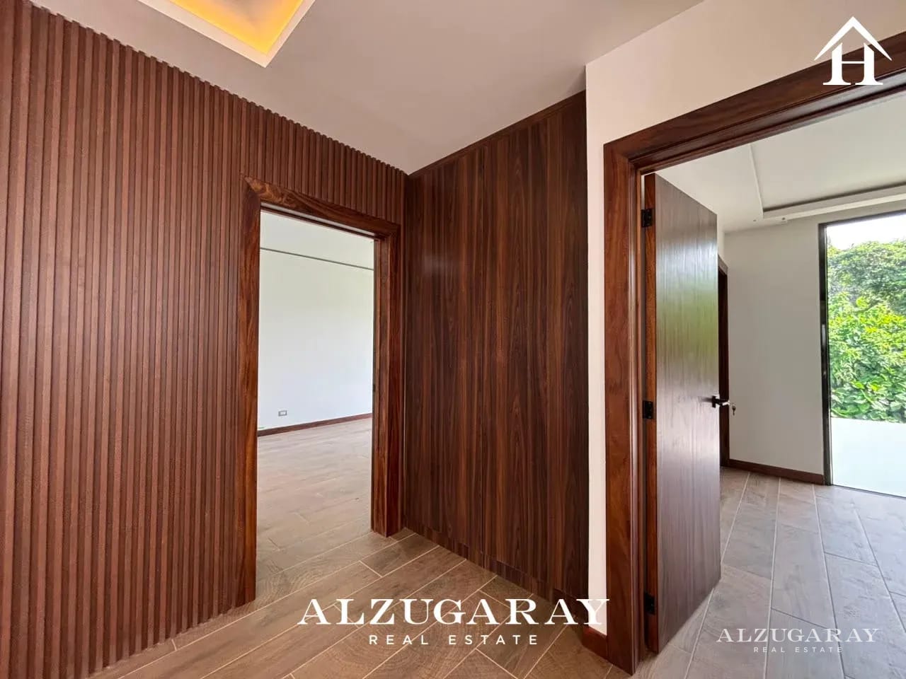 Casa Moderna para Estrenar - 5 Hab / Carr. Sta Elena Barillas — Casa en Venta en Santa Elena Barillas, Guatemala, Ciudad — foto 12 de 12