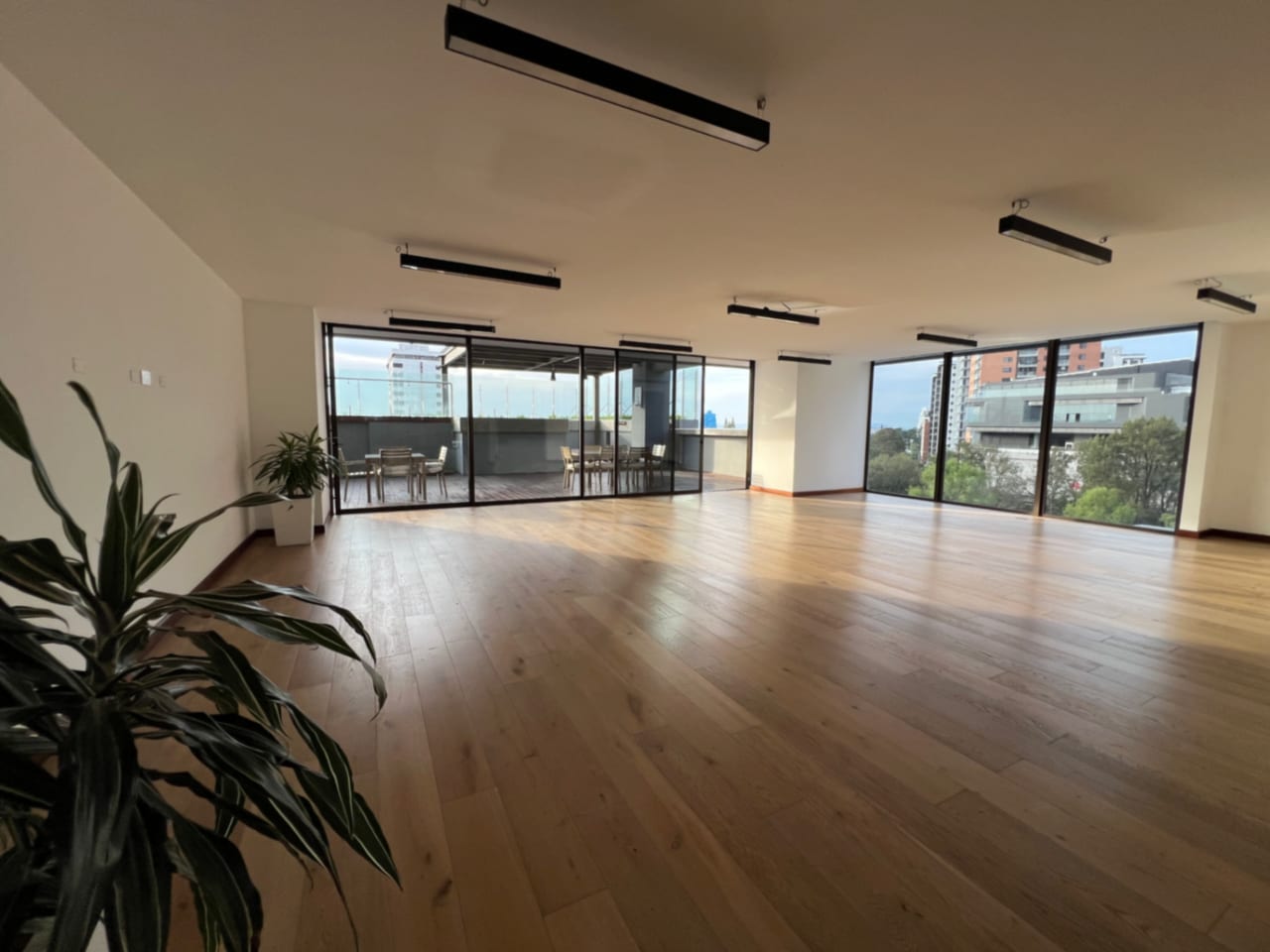 Apartamento Renta Zona 15 Vista Hermosa 2, Edificio Vhista , 2 Dormitorios , 2,5 Baños, 135 MTS2 $1,500 Linda Vista (no Se Aceptan Mascotas) — Apartamento en Alquiler en Vista Hermosa II, Zona 15, Guatemala, Ciudad — foto 9 de 10