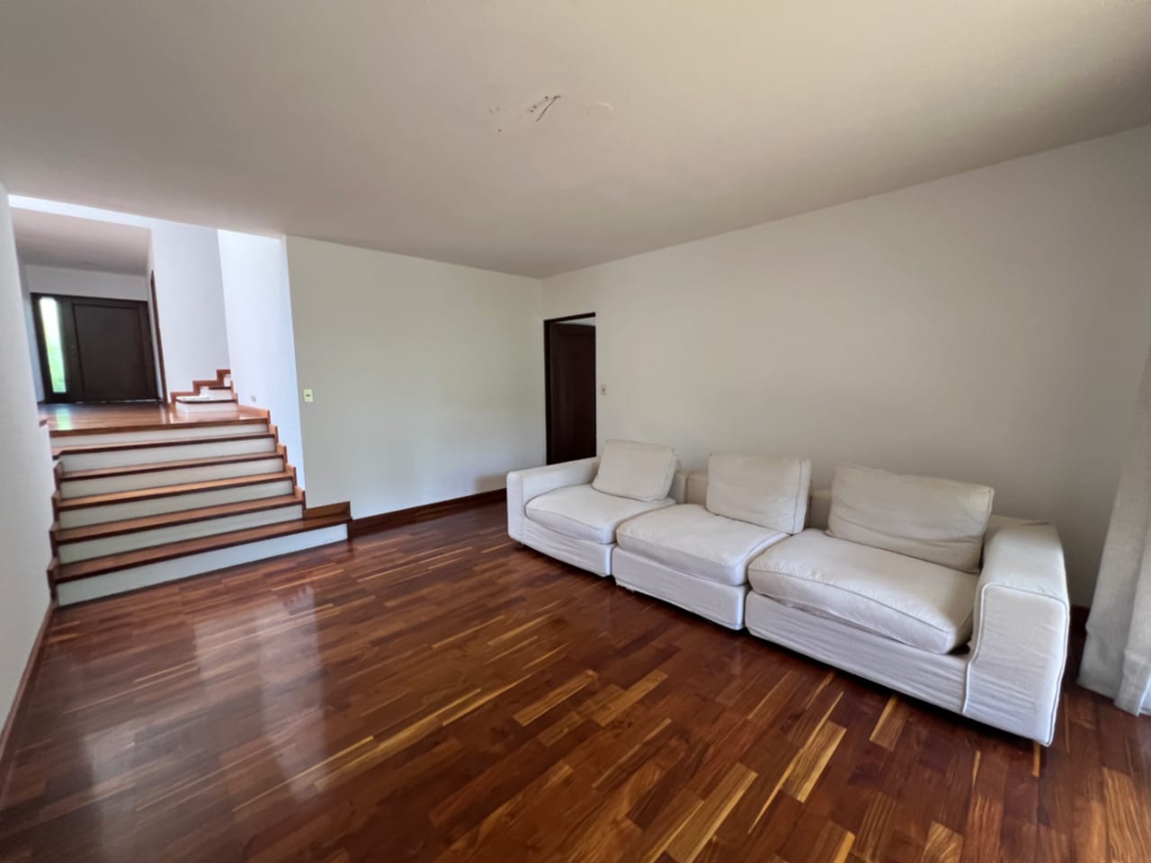 CASA RENTA CONDOMINIO LAS LUCES KM 13.5 , 700 MTS2, 4 DORMITORIOS $3,700 + IVA + MANT — Casa en Alquiler en Las Luces, Carretera a El Salvador, Guatemala, Ciudad — foto 6 de 8