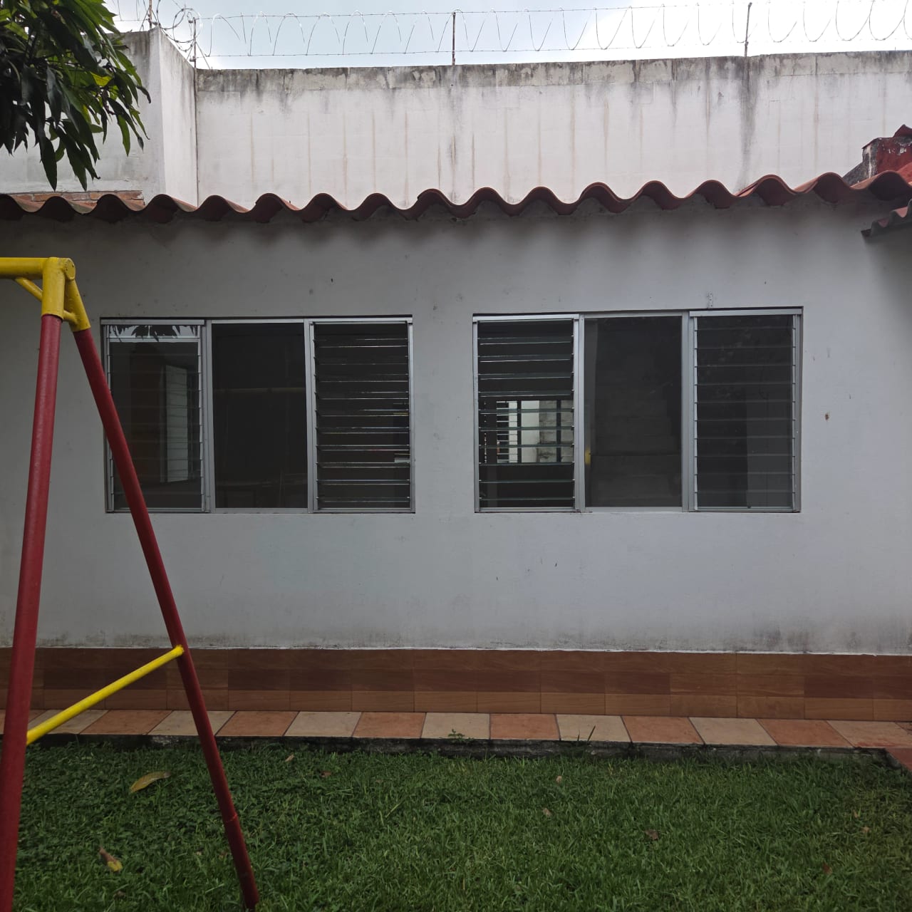 Amplia Casa en Renta Zona 10 — Casa en Alquiler en Zona 10, Guatemala, Ciudad — foto 13 de 18