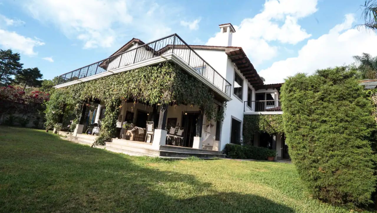 ALQUILO PRECIOSA CASA AMUEBLADA PORTAL DEL LLANO, KM27 CAES RUMBO A SANTA ELENA BARILLAS — Casa en Alquiler en Carretera a El Salvador, Guatemala, Ciudad — foto 1 de 17