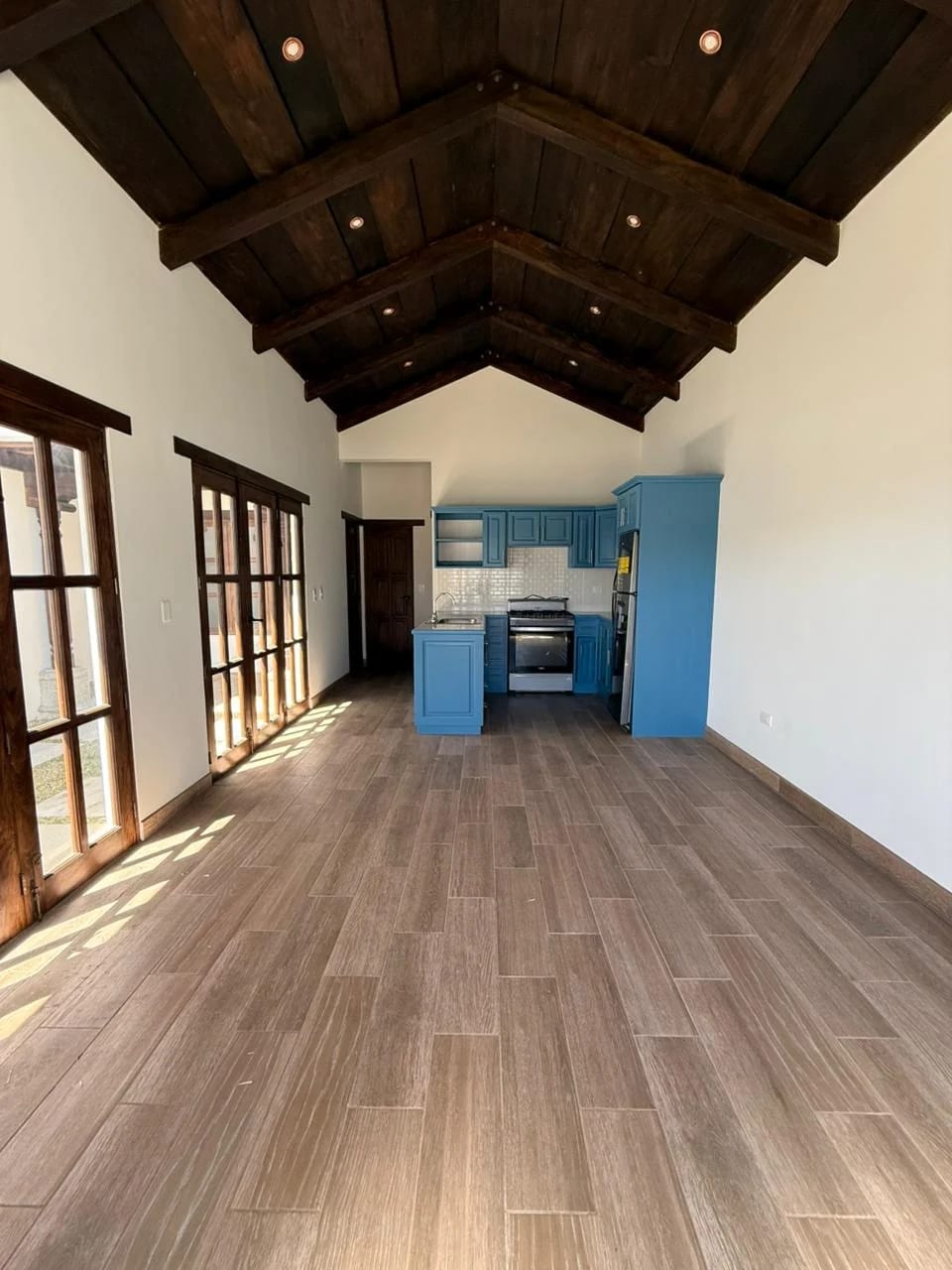 Vendo casa en Portal de las Rosas San Miguel Dueñas — Casa en Venta en San Miguel Dueñas, Sacatepéquez — foto 3 de 13