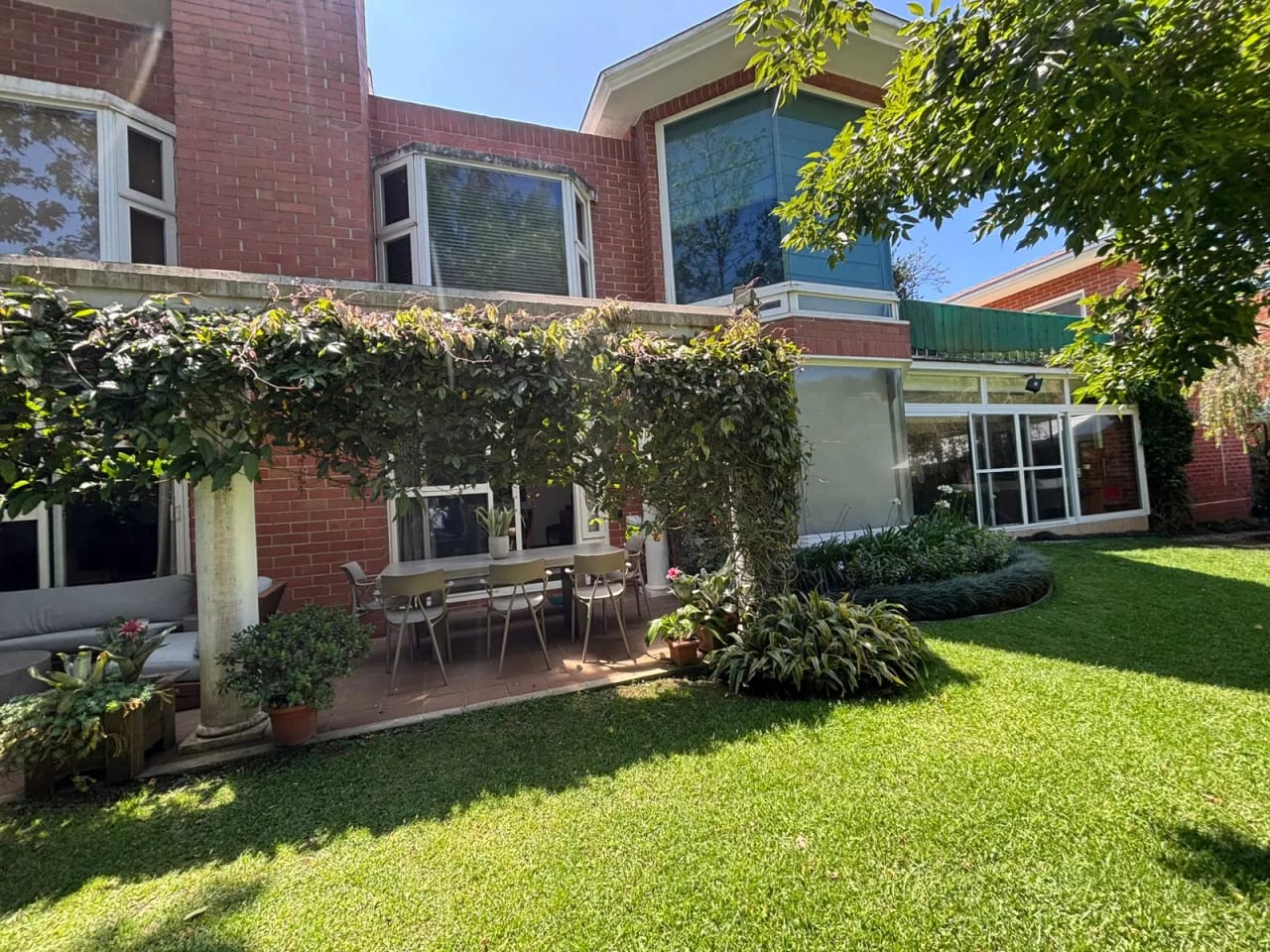 Vendo casa en Colinas de Castel km 20 Fraijanes — Casa en Venta en Carretera a El Salvador, Guatemala, Ciudad — foto 1 de 17