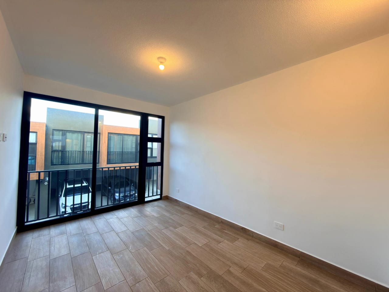 Vendo casa en condominio Laureles zona 16 — Casa en Venta en Zona 16, Guatemala, Ciudad — foto 6 de 17