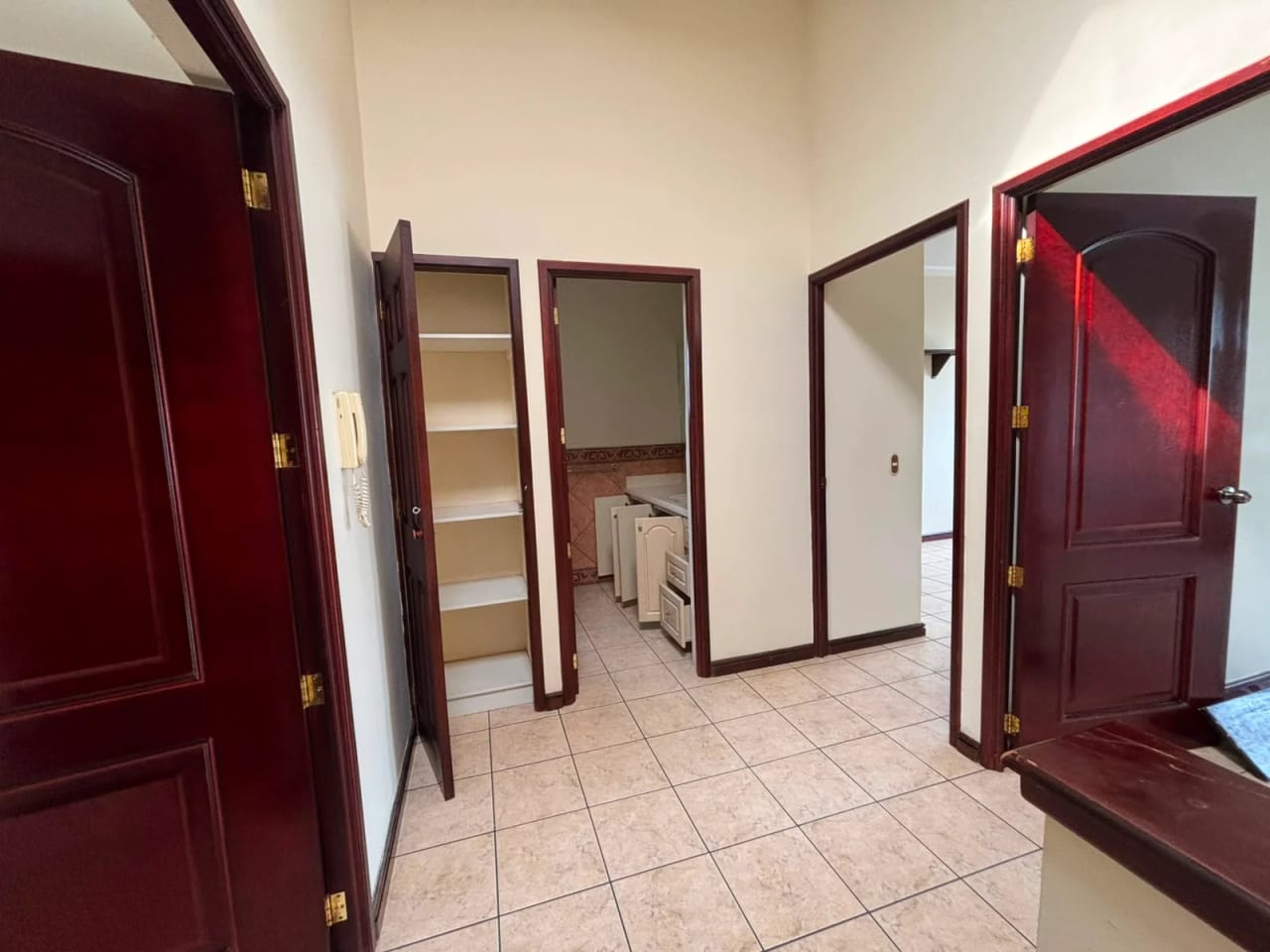 Casa en alquiler condominio Santa Anita 2 Carretera Salvador — Casa en Alquiler en Carretera a El Salvador, Guatemala, Ciudad — foto 12 de 17