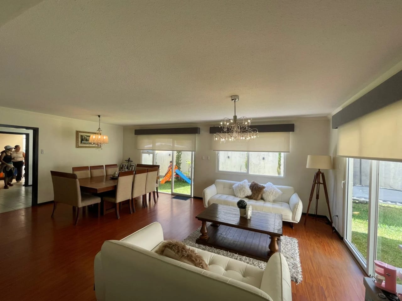 Casa en venta en condominio Luces del Encinal — Casa en Venta en Zona 7 Mixco, Guatemala, Ciudad — foto 1 de 14
