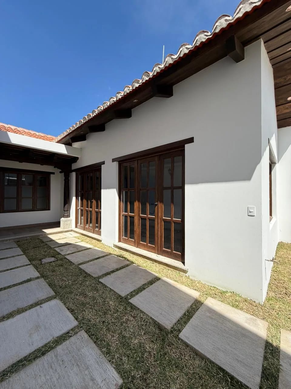 Casa en venta en condominio Portal de las Rosas 1 San Miguel Dueñas — Casa en Venta en San Miguel Dueñas, Sacatepéquez — foto 6 de 13