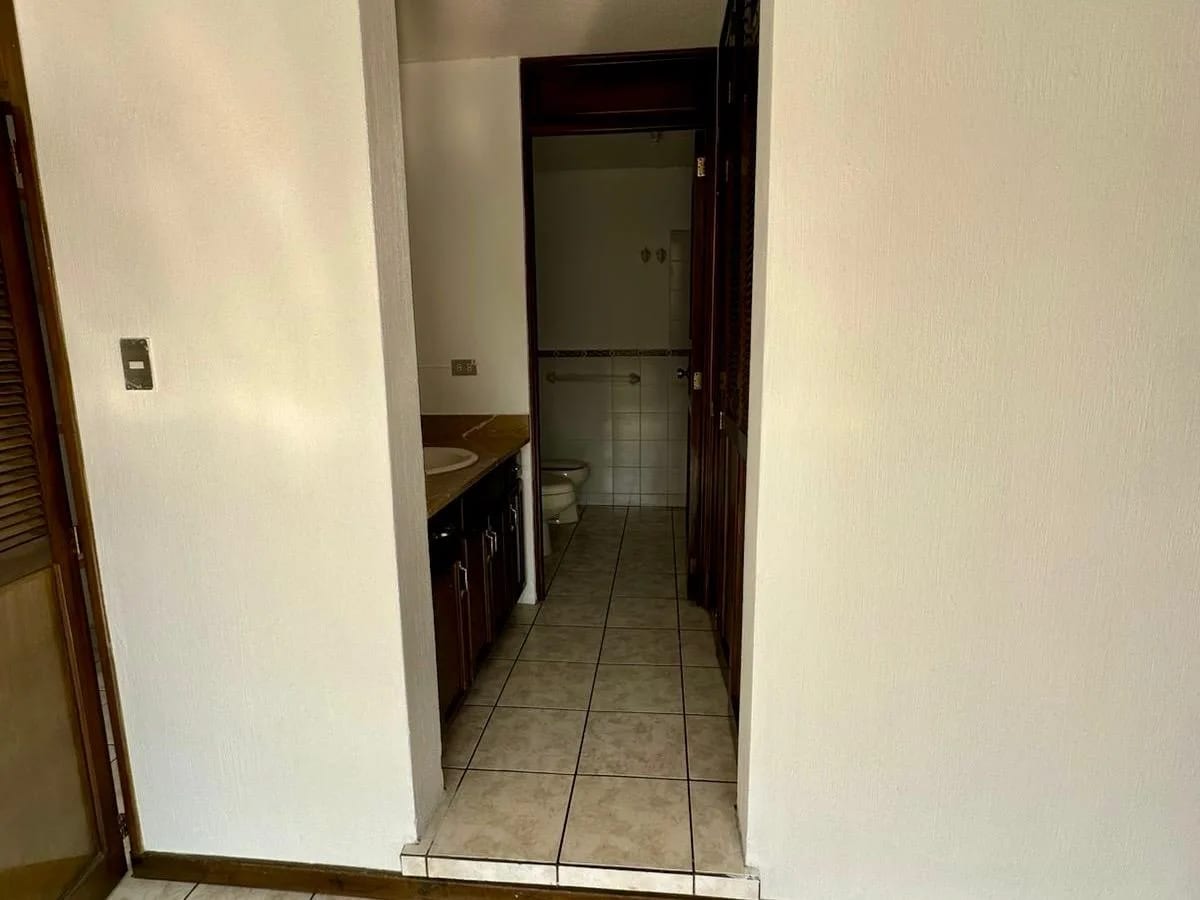 Casa en alquiler condominio Santa Monica Carretera Salvador — Casa en Alquiler en Carretera a El Salvador, Guatemala, Ciudad — foto 11 de 13