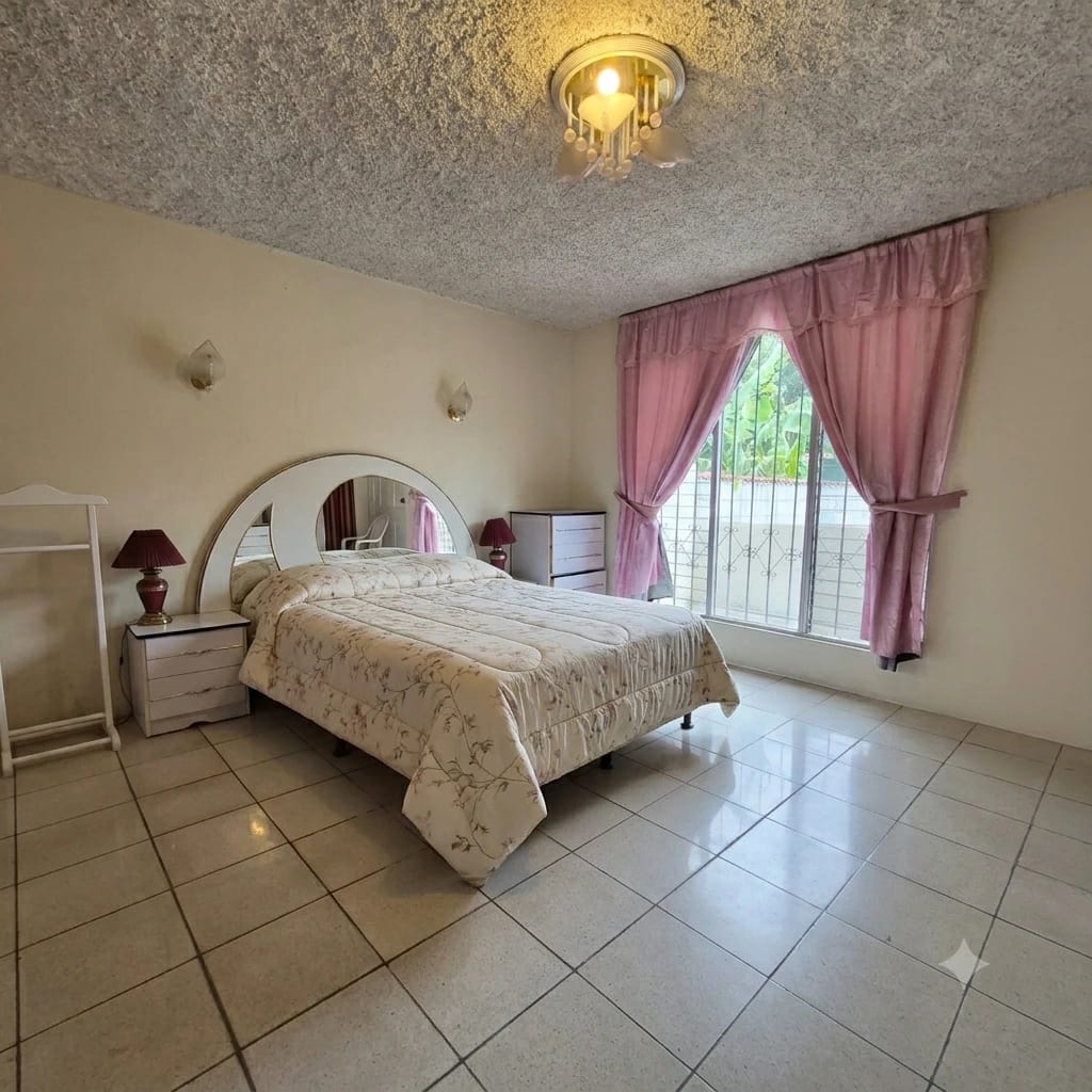 Casa en venta en Bosques de San Nicolás zona 4 Mixco — Casa en Venta en Zona 4 Mixco, Guatemala, Ciudad — foto 12 de 13
