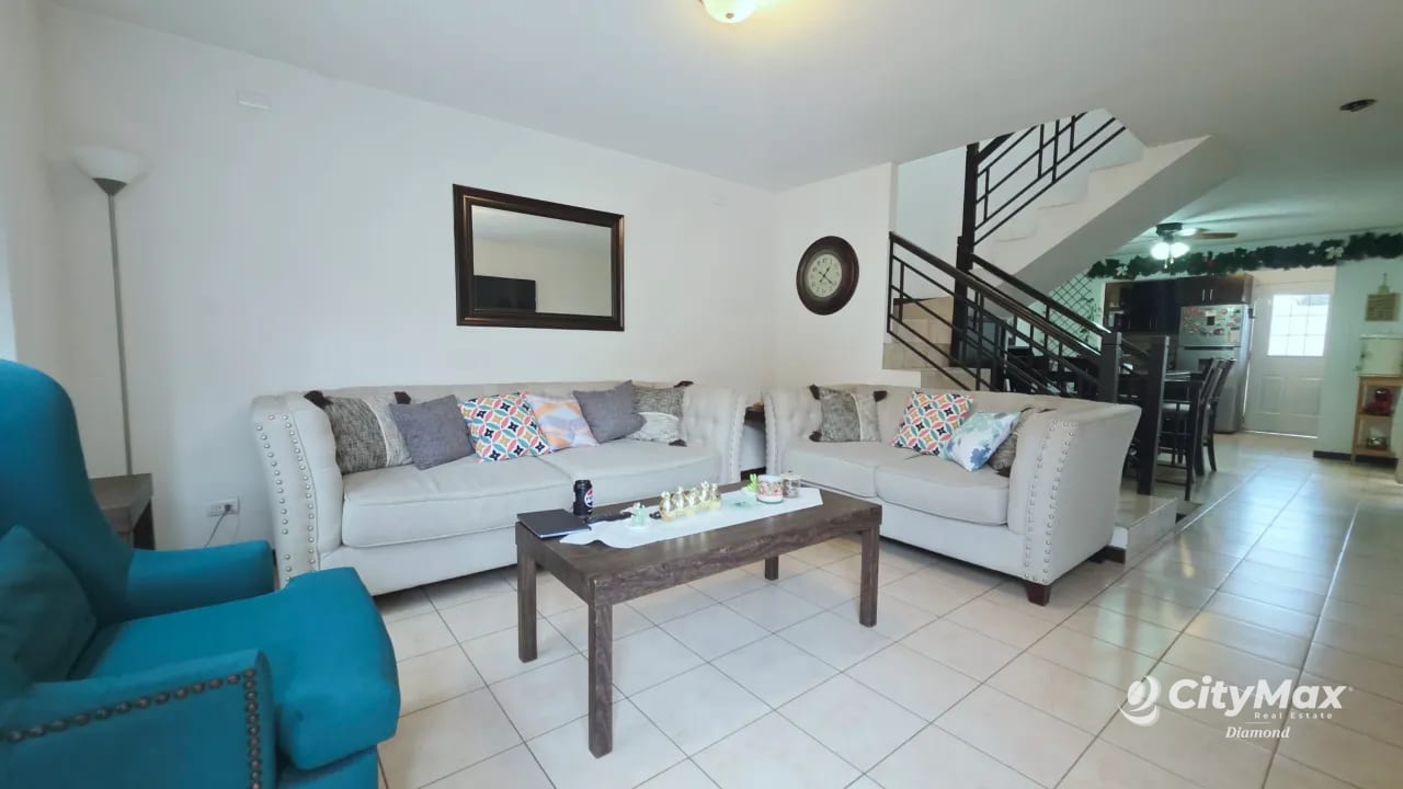 Casa en Venta en Hacienda de Las Flores Villa Nueva — Casa en Venta en Villa Nueva, Guatemala, Ciudad — foto 2 de 11