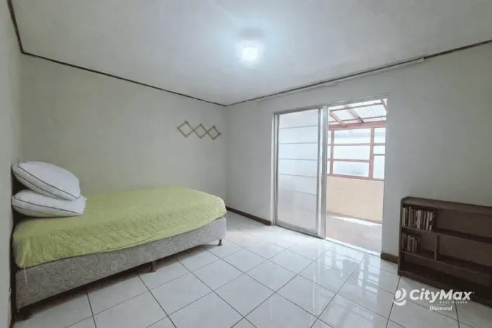 Casa en Venta en Loma Real San Cristobal — Casa en Venta en Zona 8 Mixco, Guatemala, Ciudad — foto 3 de 7