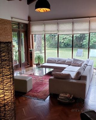 Amplia casa con gran jardín dentro de condominio privado en zona 14 — Casa en Alquiler en Zona 14, Guatemala, Ciudad — miniatura 8 de 8
