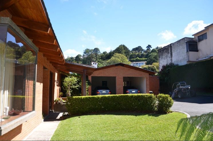 VENTA DE HERMOSA CASA DE 1 NIVEL EN STA ROSALIA CES Km 12.5 — Casa en Venta en Santa Rosalia La Laguna, Carretera a El Salvador, Guatemala, Ciudad — foto 1 de 16