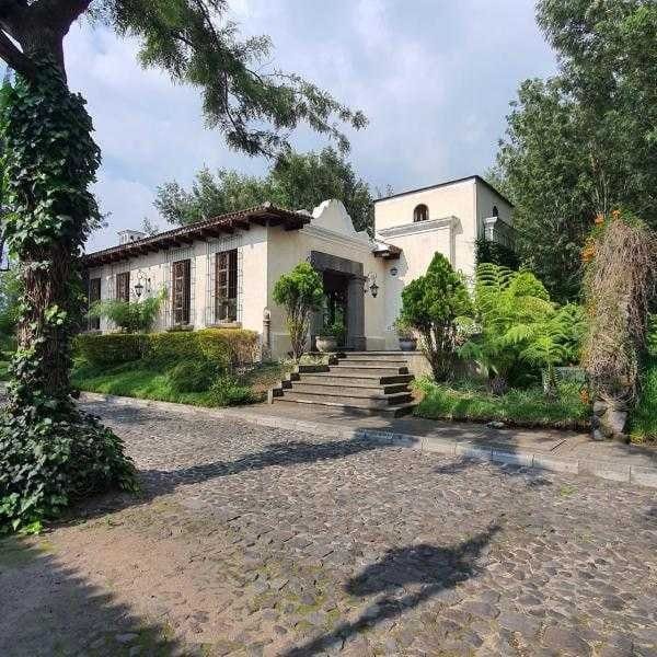 CASA DE UN NIVEL CONDADO EL OBISPO ANTIGUA GUTAEMALA EN VENTA — Casa en Venta en San Juan Sacatepéquez, Sacatepéquez — foto 1 de 6