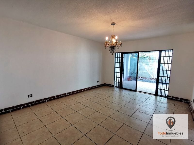 Casa en Venta en Portal de San Isidro 3 — Casa en Venta en Portal de San Isidro III, Zona 16, Guatemala, Ciudad — foto 9 de 13