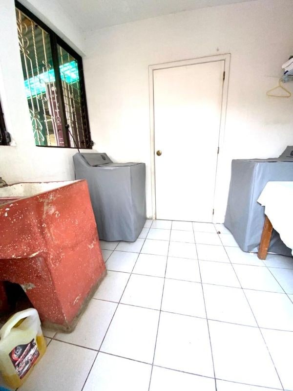 VENDO CASA ZONA 6, MIXCO,  ALAMEDAS DE YUMAR II    MI01-V-214 - 4