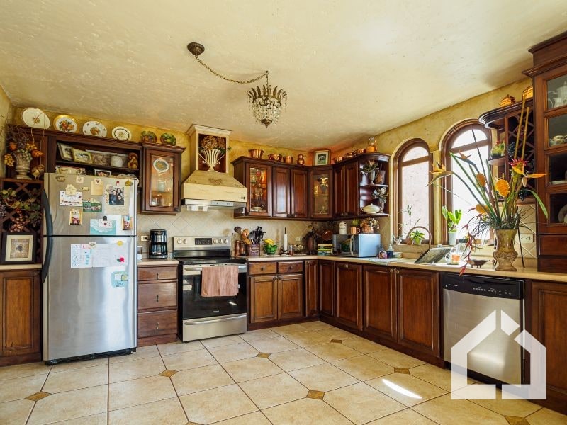 En venta casa de 3 habitaciones y jardín en La Foresta, Fraijanes — Casa en Venta en La Foresta, Carretera a El Salvador, Guatemala, Ciudad — foto 3 de 16