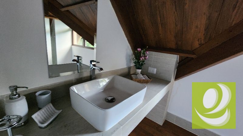 VENDO CASA EN CONDOMINIO ENTRADA A SAN MIGUEL DUEÑAS SACATEPEQUEZ - 2