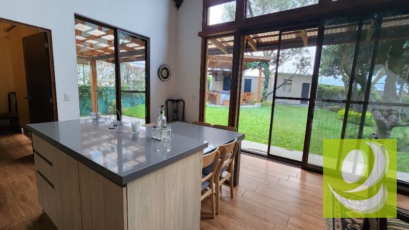 VENDO CASA EN CONDOMINIO ENTRADA A SAN MIGUEL DUEÑAS SACATEPEQUEZ - 11