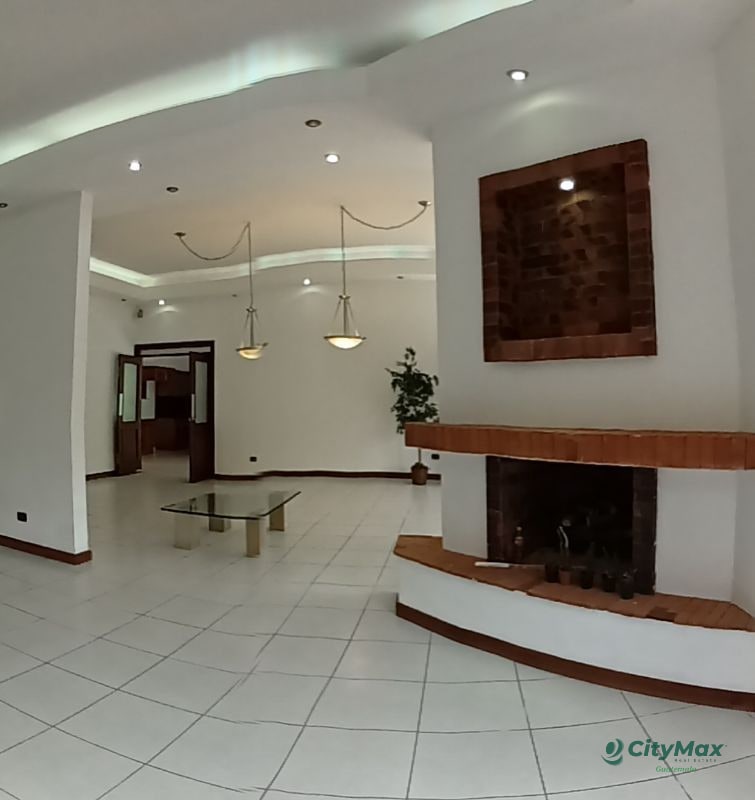 Casa Residencial en Venta en Zona 16 Kanajuyú II - 13