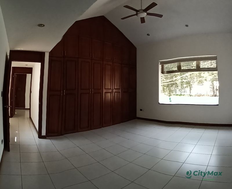 Casa Residencial en Venta en Zona 16 Kanajuyú II - 7