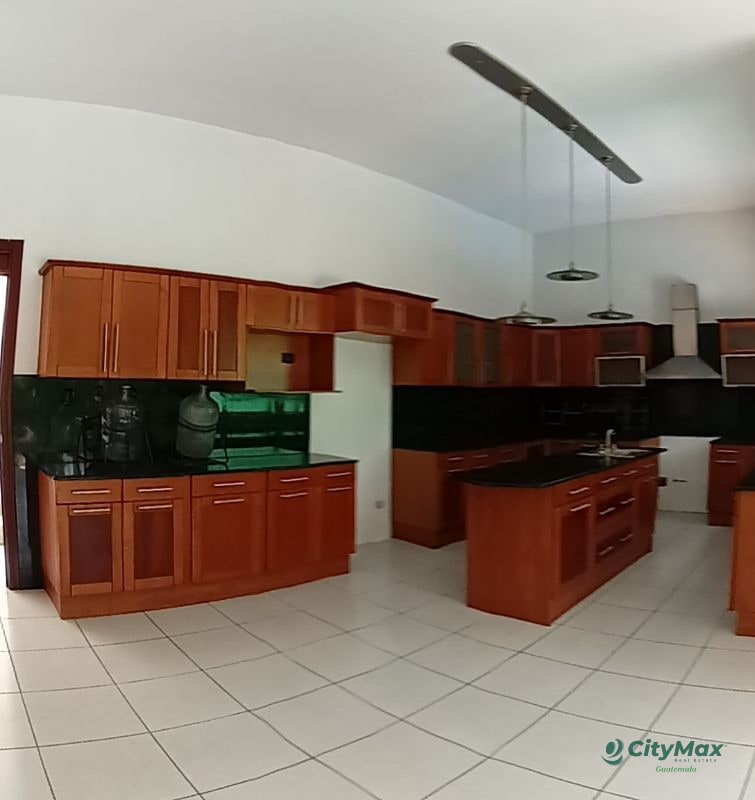 Casa Residencial en Venta en Zona 16 Kanajuyú II - 15