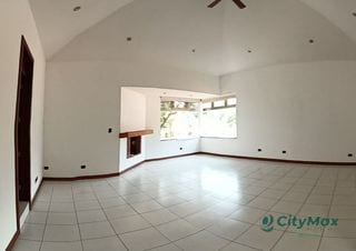 Casa Residencial en Venta en Zona 16 Kanajuyú II — Casa en Venta en Zona 16, Guatemala, Ciudad — miniatura 11 de 16