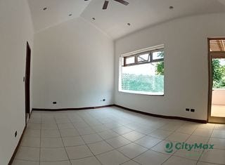 Casa Residencial en Venta en Zona 16 Kanajuyú II — Casa en Venta en Zona 16, Guatemala, Ciudad — miniatura 12 de 16