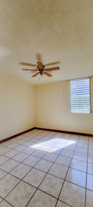 Amplia casa en renta zona 13 — Casa en Alquiler en Aurora II, Zona 13, Guatemala, Ciudad — miniatura 6 de 7